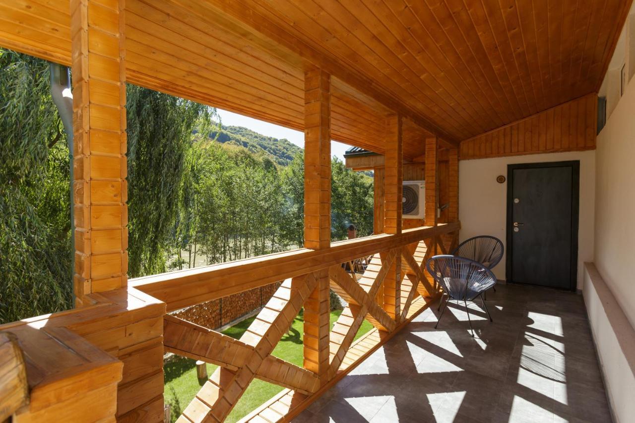 Buturuga Mica Villa Nehoiu Exterior photo